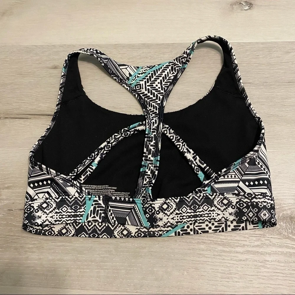 Victoria Secret VSX Sports Bra “The Show Off”, size Small